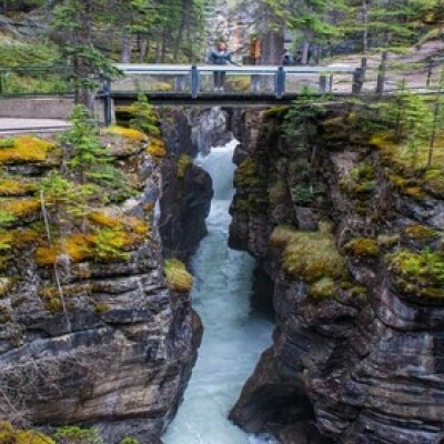 Maligne Canyon : Merveille naturelle des Rocheuses au cœur de Jasper