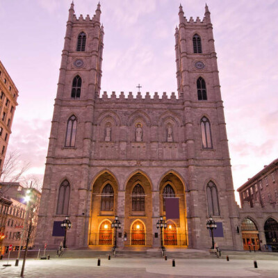 Basilique Notre-Dame de Montréal : Chef-d'œuvre néo-gothique et spectacle AURA