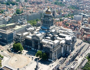 Palais de Justice de Bruxelles : Monument titanesque et mystères cachés