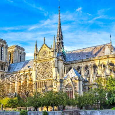 Notre-Dame de Paris : secrets occultes, symboles interdits et mystères jamais révélés
