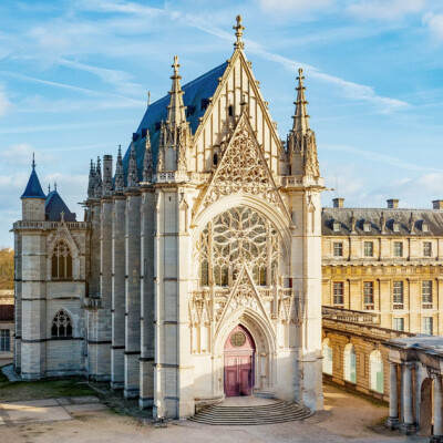 Sainte-Chapelle : vitraux codés, reliques sacrées et mystères révolutionnaires
