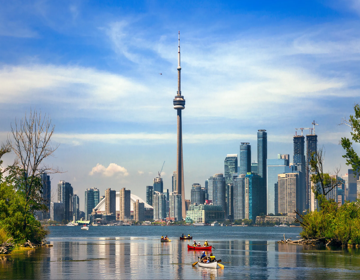 🗼 La CN Tower comme vous ne l’avez jamais vue : sensations, records et secrets vertigineux